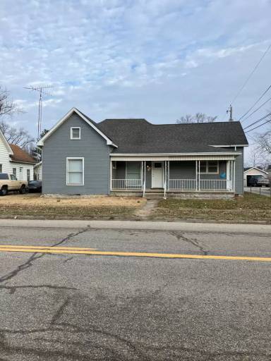 Main picture of 7746 Main St