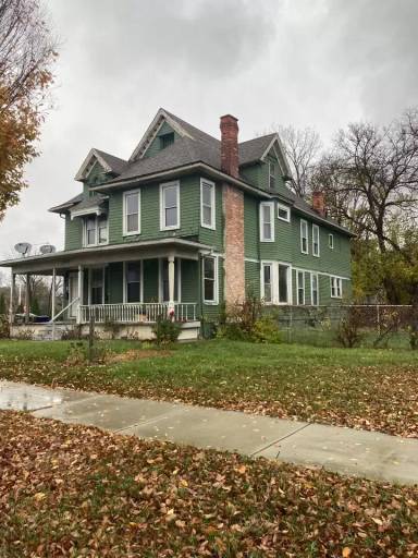 Main picture of 2154 Maplewood Ave