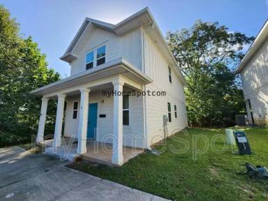 Main picture of 9822 Utopia Dr