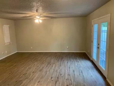 Main picture of 6205 Jackson Rd