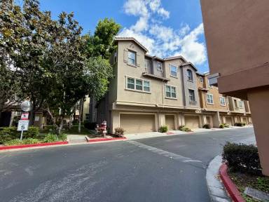 Main picture of 2100 Beech Cir