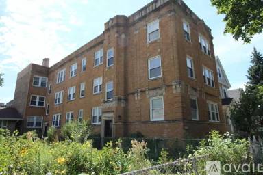 Main picture of 4027 N Monticello Ave