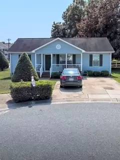 Main picture of 120 Joseph Ln