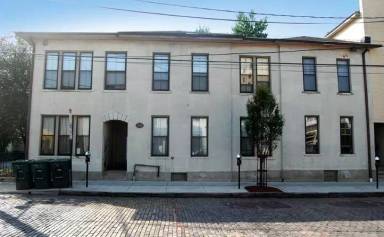 Main picture of 5 E Lincoln St