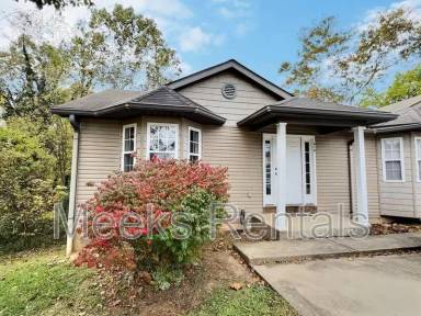 Main picture of 415 Mill Rd
