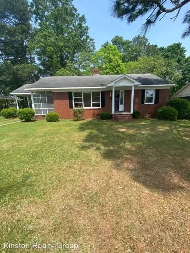 Main picture of 613 Cameron Dr