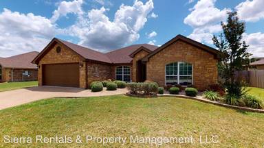 Main picture of 1904 Deer Field Way