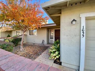 Main picture of 1633 San Vicente Ave