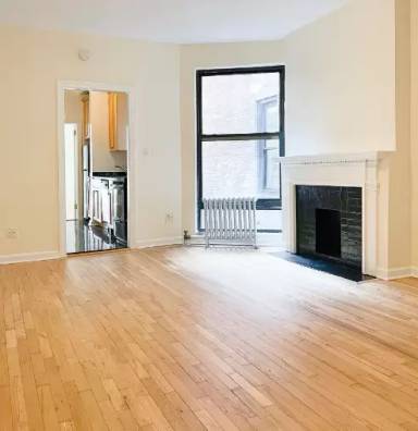 Main picture of E 84th St