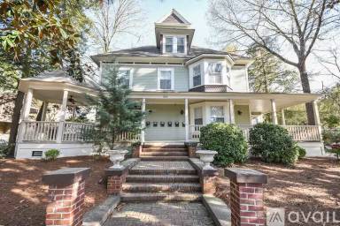 Main picture of 355 N Ashe St