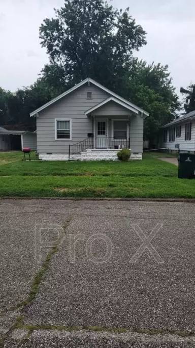 Main picture of 1113 E 7th St