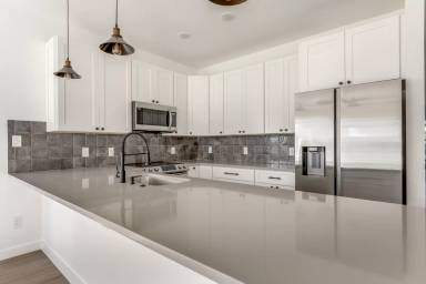 Main picture of 510 S Olive St
