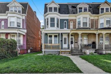 Main picture of 1356 W Market St