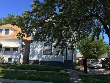 Main picture of 2271 10th St
