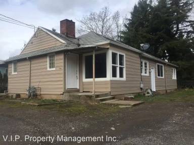 Main picture of 15817 NE Glisan St