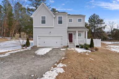 Main picture of 52 Sovereign Cir