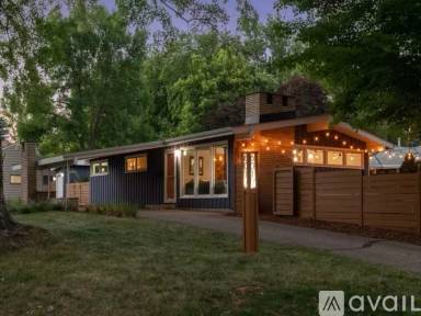 Main picture of 6017 Halifax Ave S