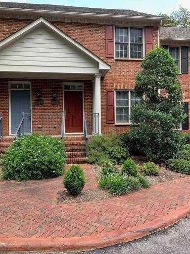 Main picture of 1405 Governors Ct