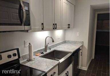 Main picture of 24 Girard St NE