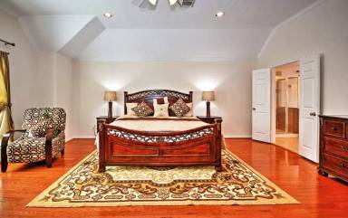 Main picture of 1404 W Gray St