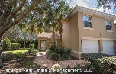 Main picture of 5421 Admiral Way