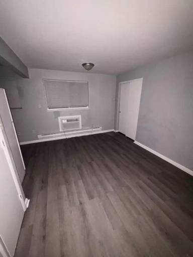 Main picture of 2929 Hoover Ave