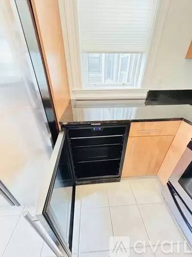 Main picture of 2001-05 Commonwealth Ave Apartments