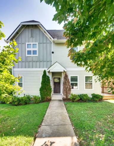 Main picture of 217 N 9th St