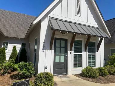 Main picture of 1295 Burrow Cir