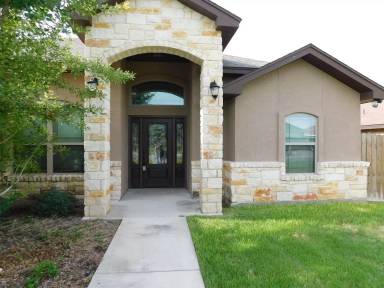 Main picture of 208 Don Martin