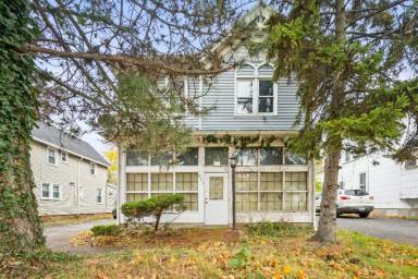 Main picture of 551 Lexington Ave