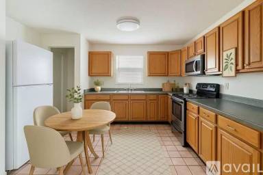 Main picture of 712 E Floribraska Ave