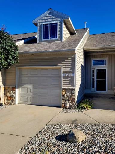 Main picture of 2929 Pebblestone Dr