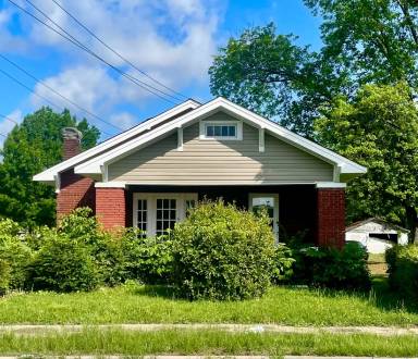 Main picture of 660 Saint Charles Ave SW