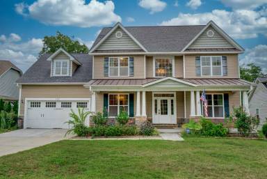 Main picture of 120 Old Millstone Lndg