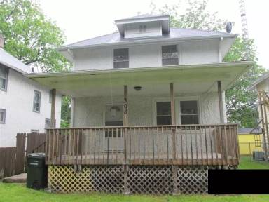 Main picture of 308 Oaklawn Ave