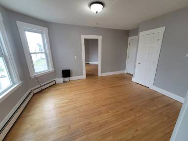 Main picture of 39 Blossom St