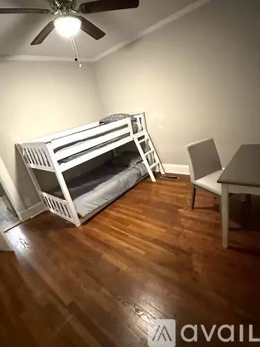 Main picture of 1318 4th St SW