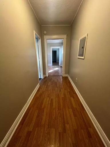 Main picture of 3122 W Kentucky St