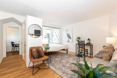 Main picture of 1685 Chestnut St