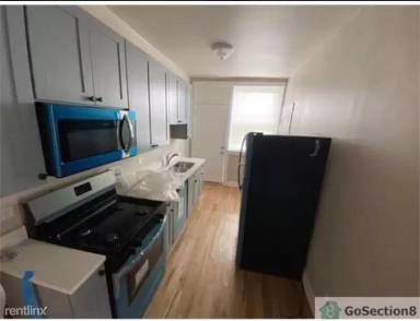 Main picture of 7332 S Lowe Ave