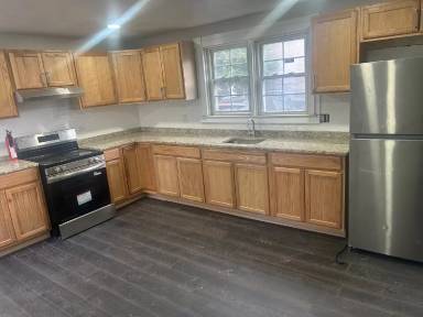 Main picture of 19 Beech St