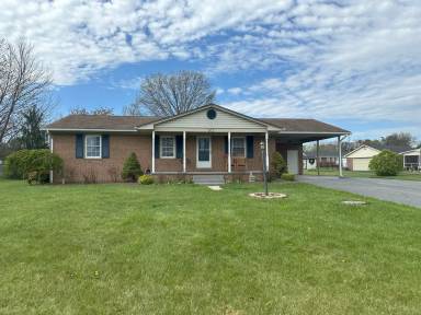 Main picture of 102 Frederick Rd