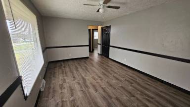 Main picture of 184 Cliffbrook Dr