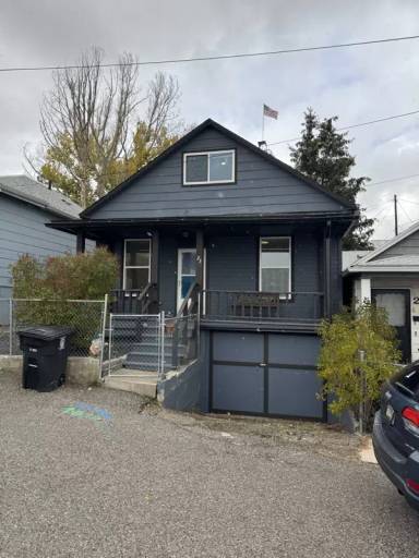 Main picture of 23 E Gagnon St