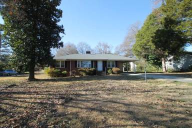 Main picture of 2006 Lynn Cir