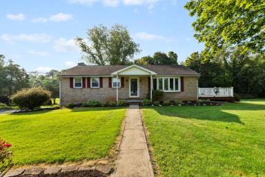 Main picture of 150 Lawrence Ln