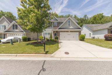 Main picture of 5907 Landerwood Dr