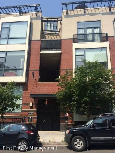 Main picture of 2426 Ontario Rd NW