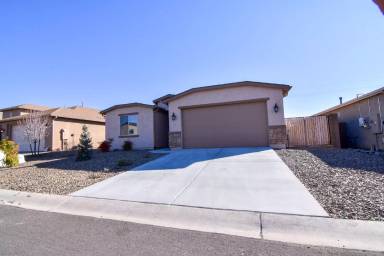 Main picture of 343 Armitage Way